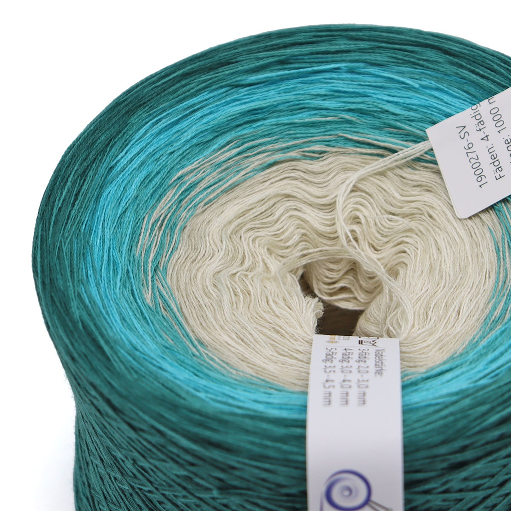  Yarn Gradient, Larimar